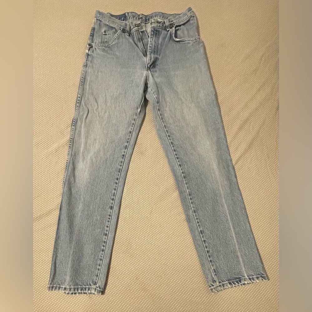 Classic Light Wash Wrangler Authentic Hero Jeans Men’s Size 31x32